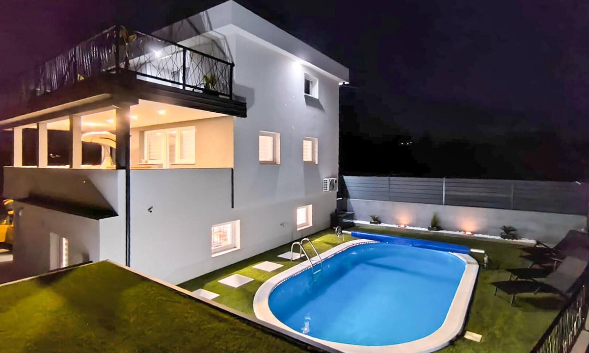 Hum na Sutli House | Beautiful home in Poredje with sauna