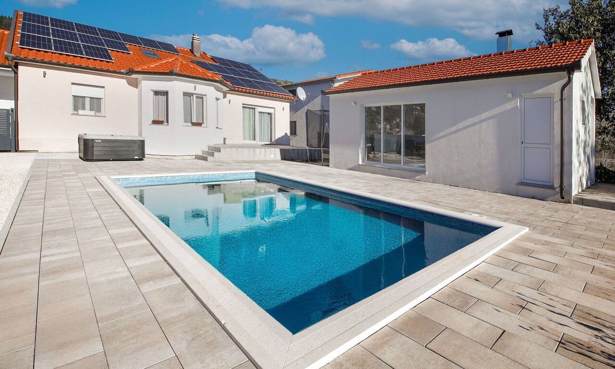 Donji Prolozac House | Beautiful private villa for 10 guests with A/C, private pool, WIFI, hot tub, TV and terrace