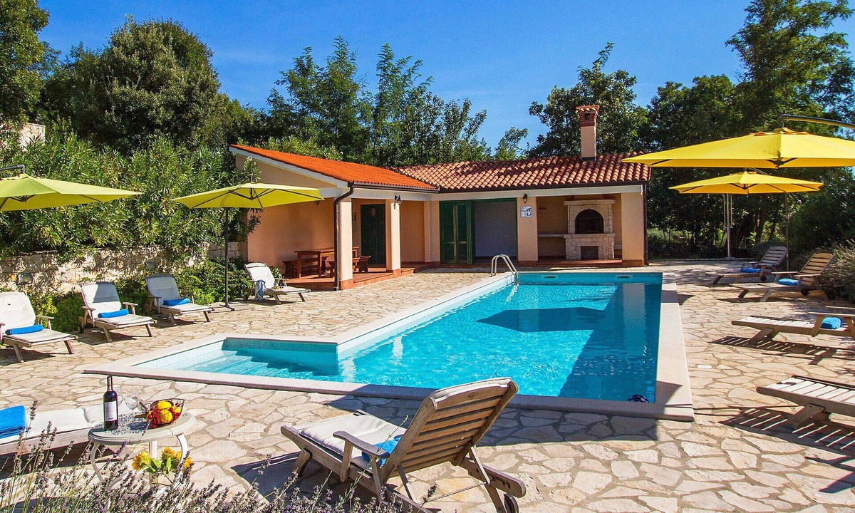 Stanisovi Villa | Beautiful private villa for 10 guests with A/C, WIFI, pool, TV and terrace