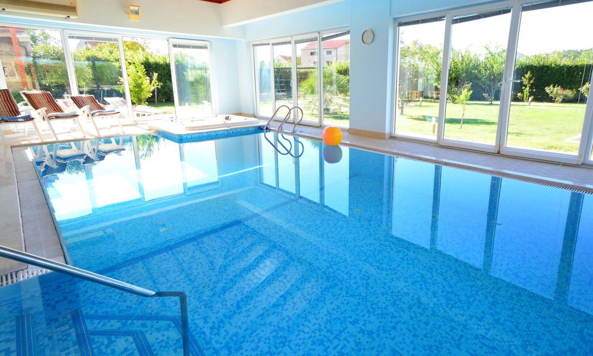 Betina Villa | Beautiful private villa for 10 guests with WIFI, private pool, A/C, hot tub, TV and terrace