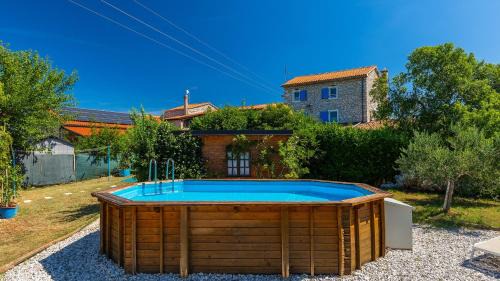 Vardica Villa | Beautiful Villa Casa Romantica with pool in Umag