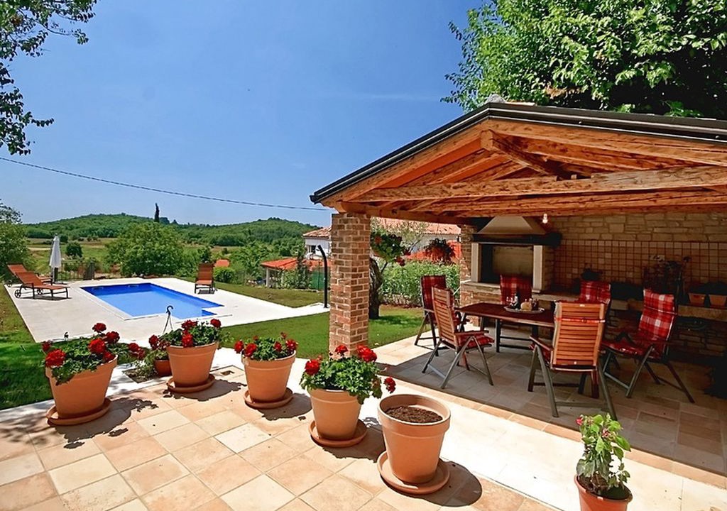 Dracevac Villa | Beautiful Villa in Dracevac with Swimming Pool