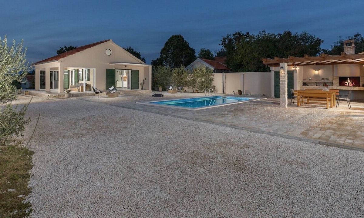 Velim Villa | Beautiful Villa Oliveto Smilčić