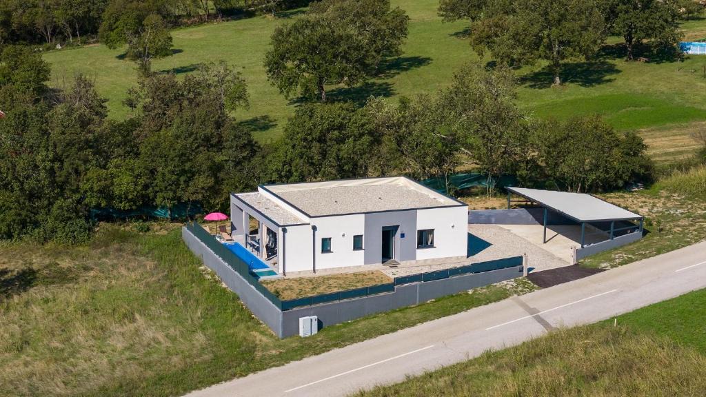 Sveti Martin Villa | Beautiful Villa Rhapsody with pool in Buzet