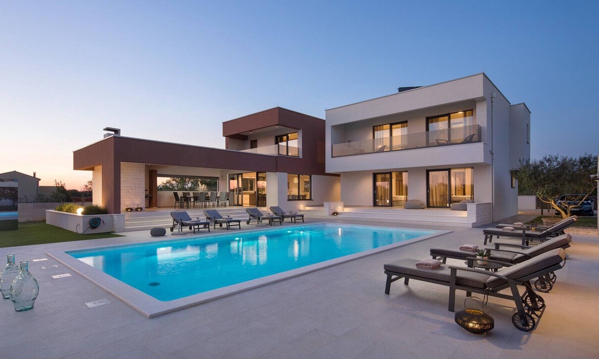 Benkovac Villa | Beautiful Villa Scallop