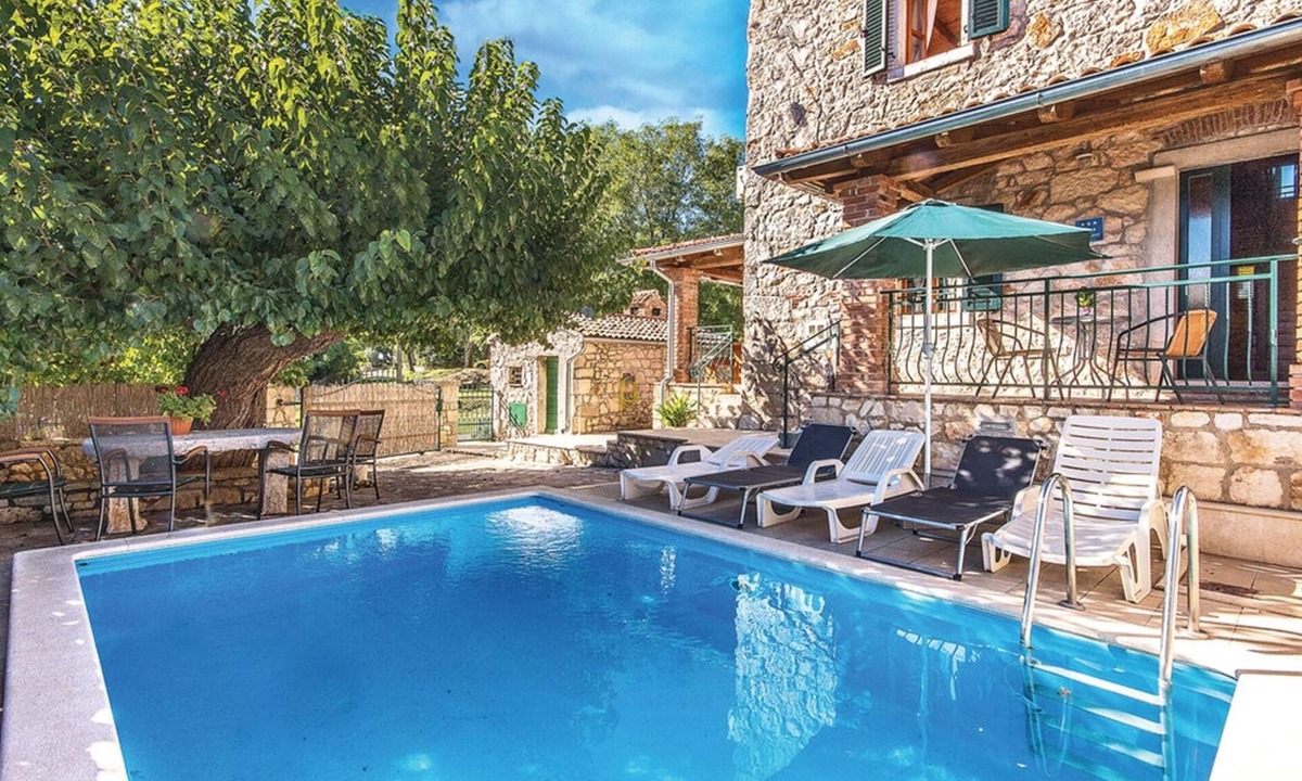 Fuskulin House | Beautiful villa with pool, KA, barbecue, WLAN, suitable for families