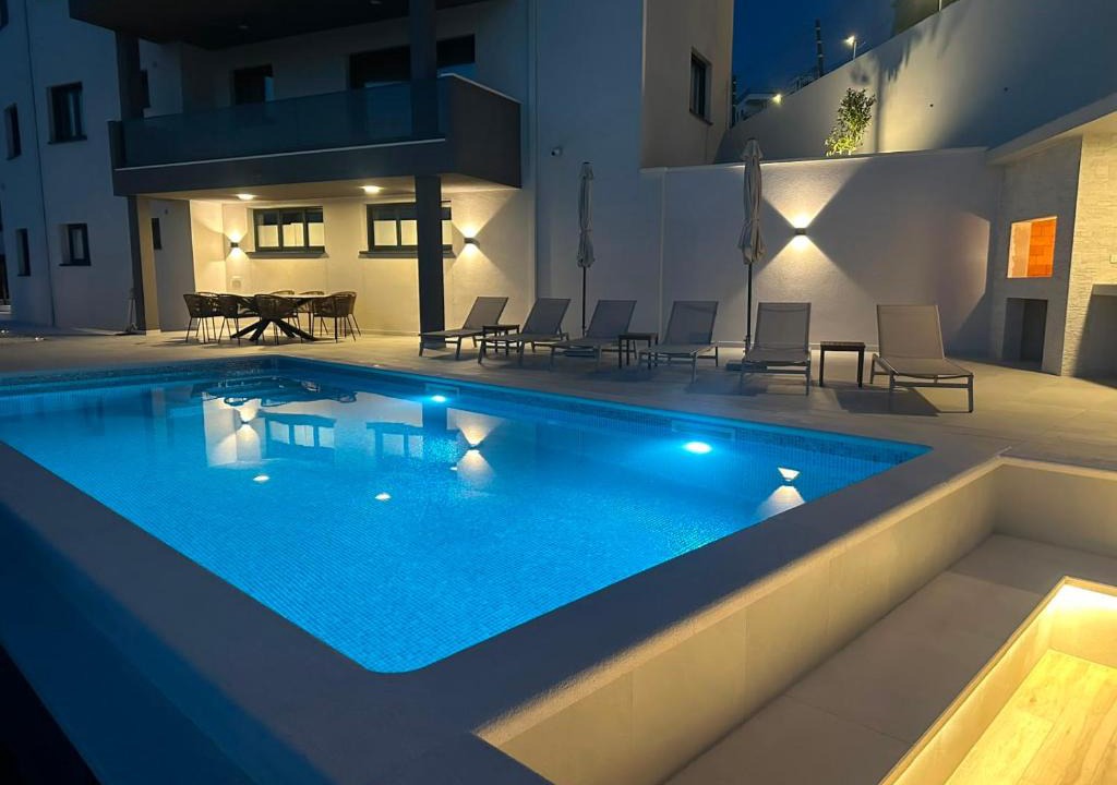 Podstrana Apartment | Blue Sunset, Apartment with Pool,Terace & Stunning Views