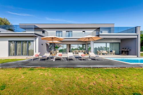 Stanisovi Villa | Borealis