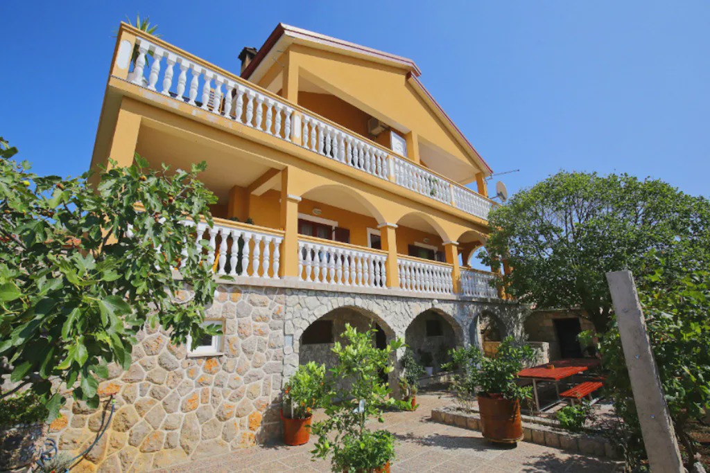 Tribanj Apartment | Boutique Apartment in Tribanj with Terrace