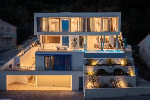 Celina Villa | Boutique Villa Nana