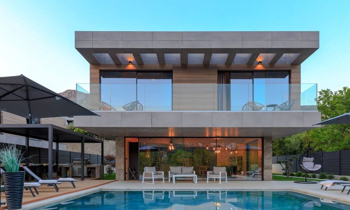 Jurandvor Villa | Breathtaking LorKia Luxury Villa with Infinity Pool and Wellness Area