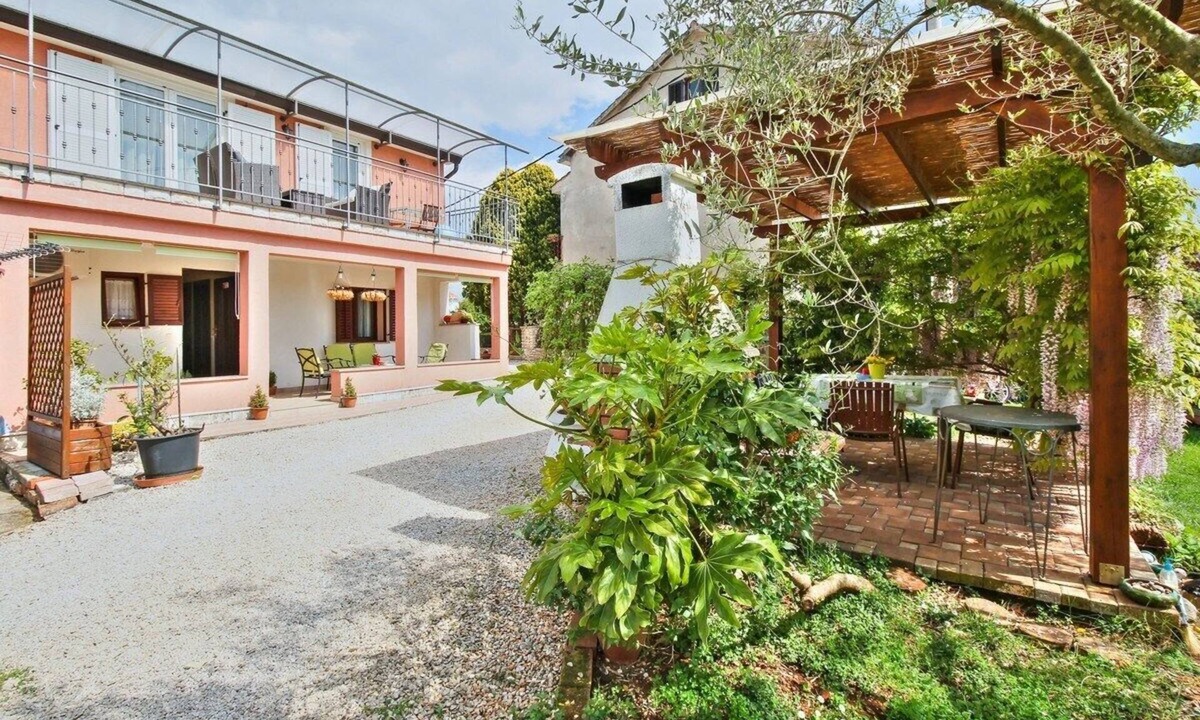 Đuba Apartment | Budget friendly 2 bedroom apartment on groundfloor with outdoor space - Lorena 1