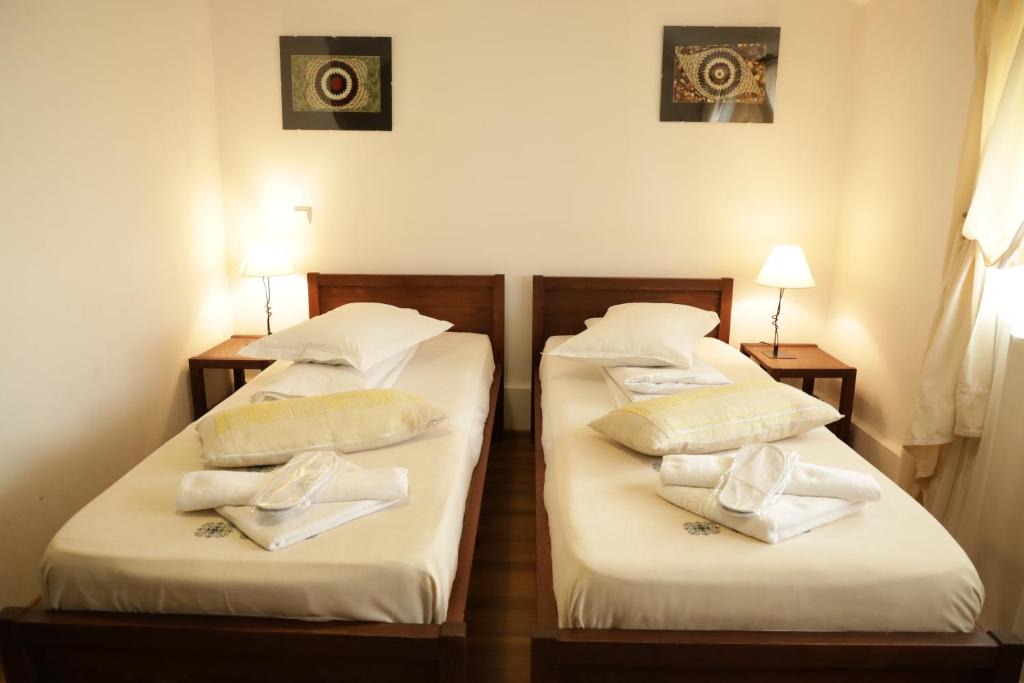 Urlati Hotel | Casa Colinelor