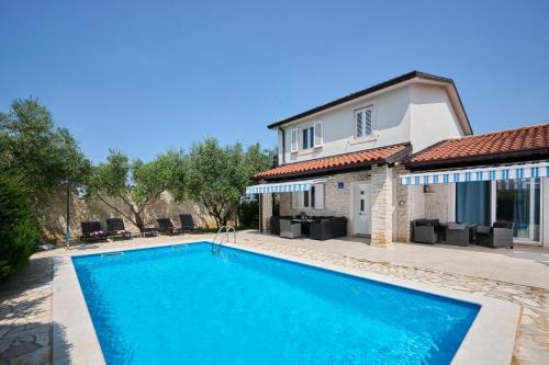 Babici Villa | Casa di Oliva