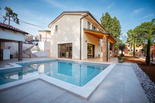 Opric Villa | Casa Eva