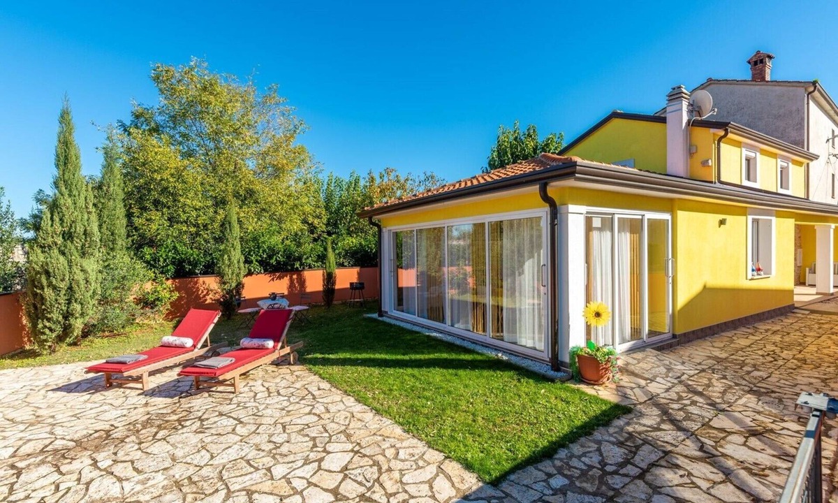 Babici House | Casa Limone in Radini