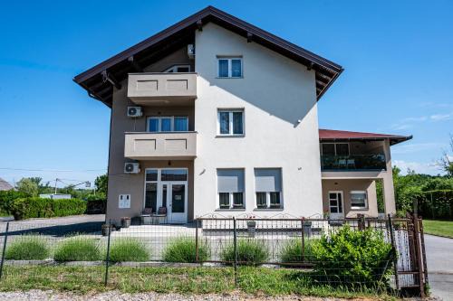 Karlovac Apartment | Casa Maria
