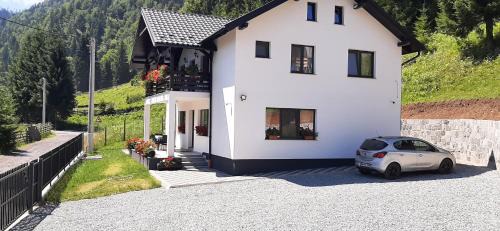 Bistrita Bargaului House | Casa Mihali Colibița