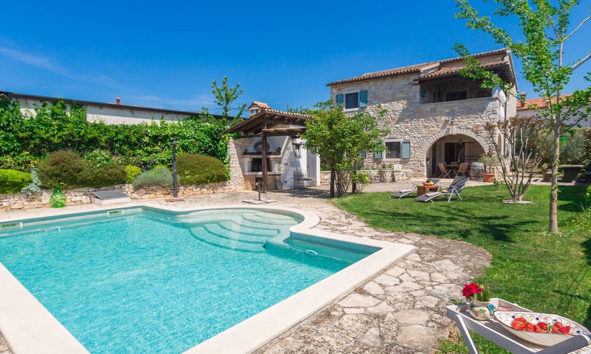 Vosteni House | Casa Orah by Interhome