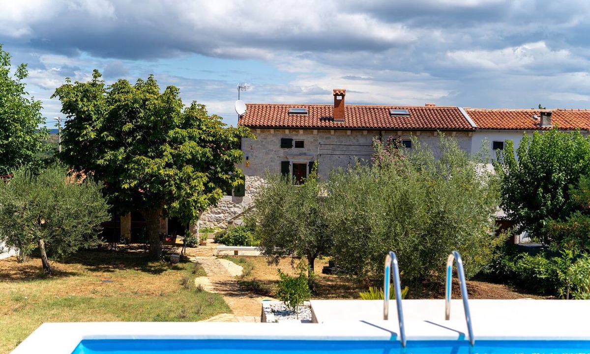 Montizana House | Casa Pietra! Gemütliches Istrianisches Bauernhaus mit Flair. Komplett Renoviert