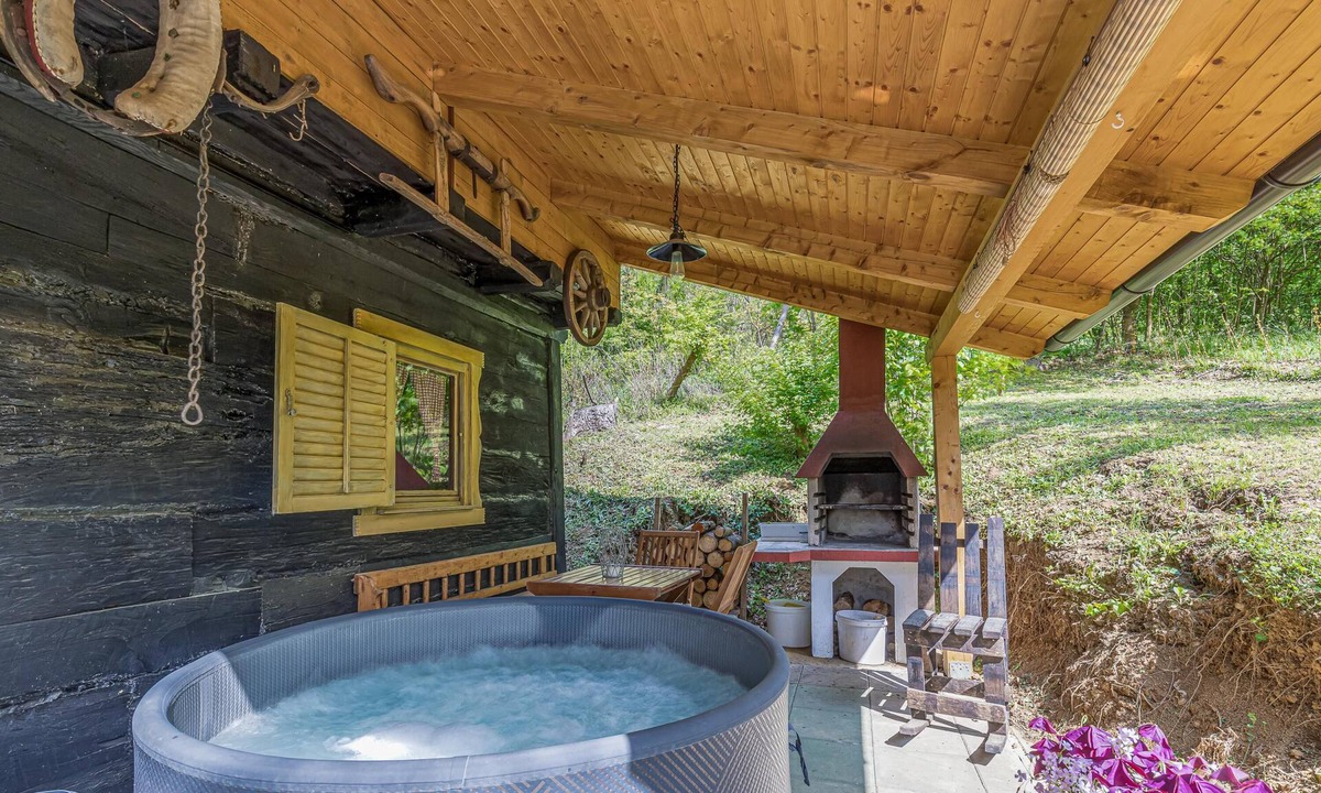 Breznicki Hum House | Chalet Birchwood With Hot Tub and Sauna, Breznički Hum, Croatia