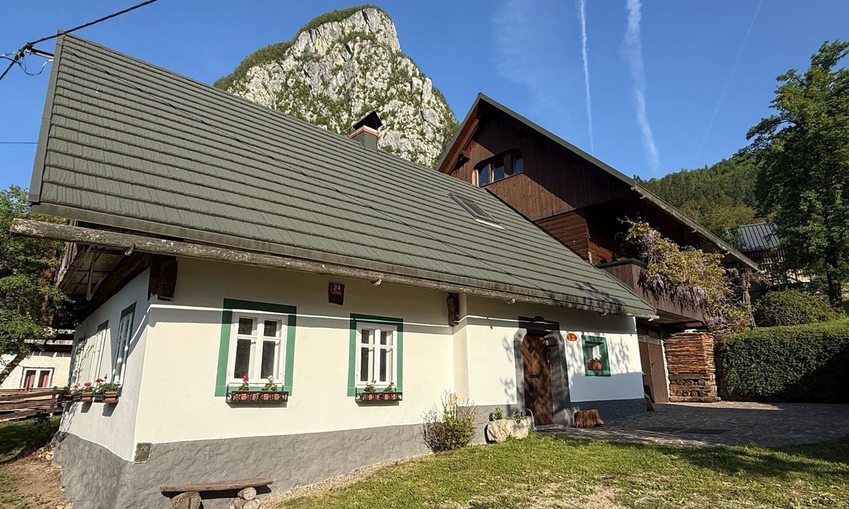 Studor v Bohinju Ski Chalet | CHALET GUAPA Charming 85 m² wooden chalet on tranquil location in Bohinj