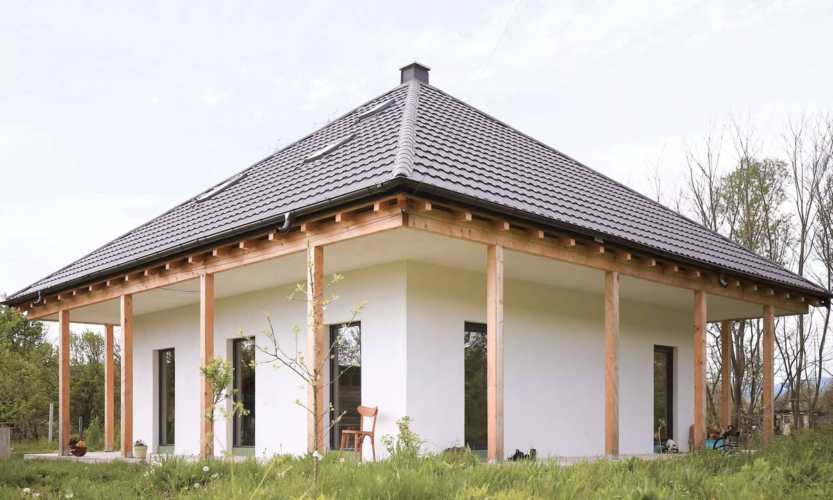 Valsanesti Cottage | Charming countryside cottage and garden near forest