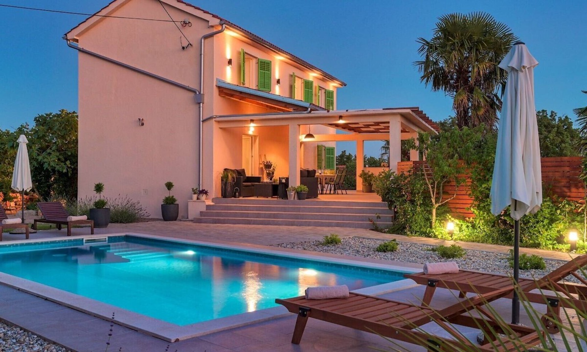 Kras House | Charming holiday house Crassula, your ideal family holiday
