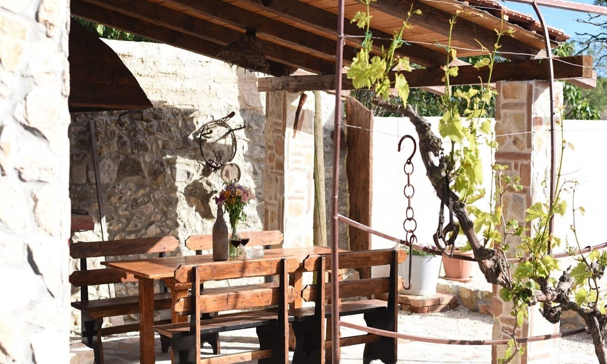 Zemunik Donji House | Charming holiday home with private pool, lovely terrace, BBQ, nice guesthouse