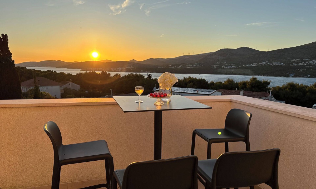 Okrug Donji Villa | Charming villa LeANN with stunning garden, 4-minute walk to the beach