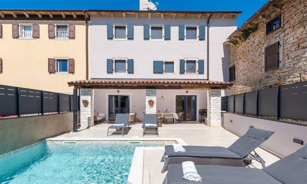 Groznjan Villa | Charming Villa Milly with swimming pool