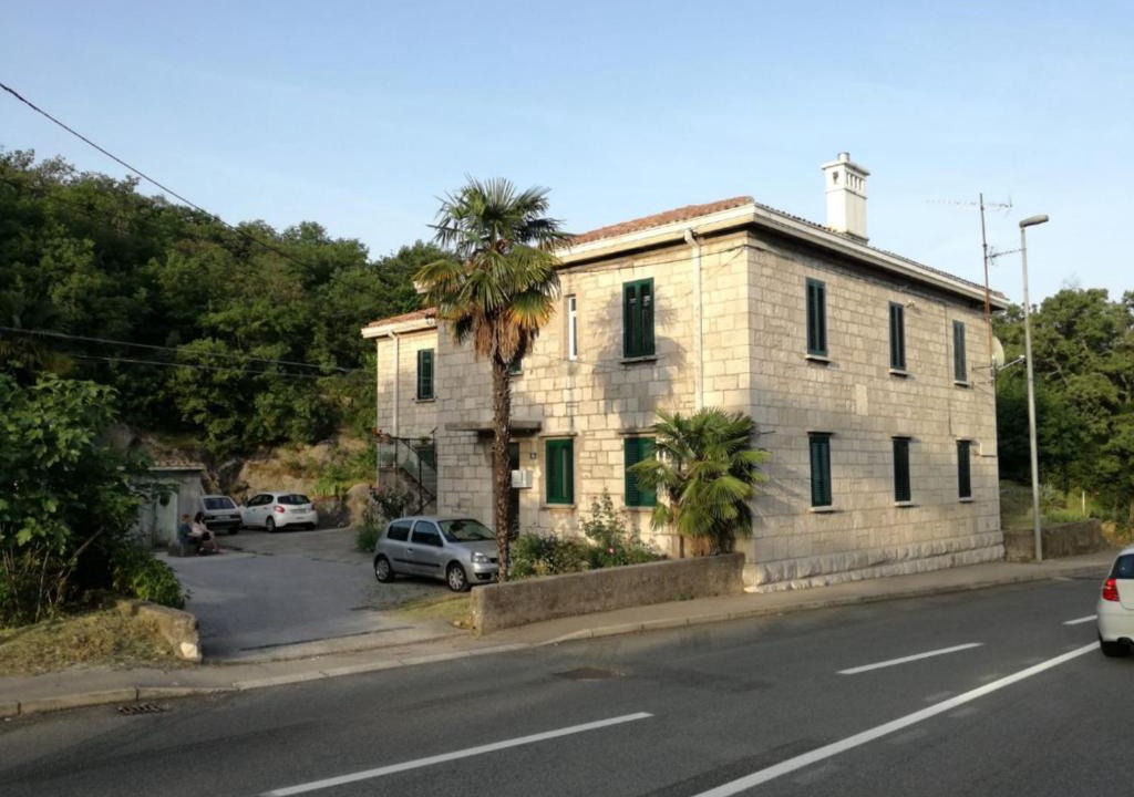 Sarsoni Apartment | Chloee
