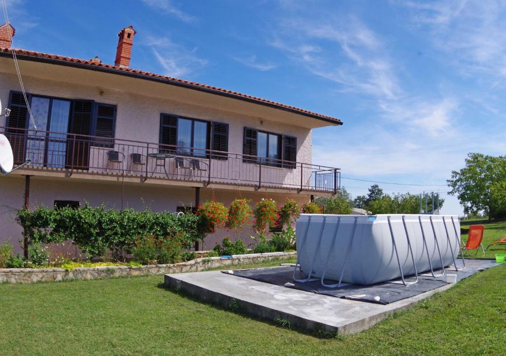 Sajini Apartment | Comfortable and quiet apartment in Istria with privacy