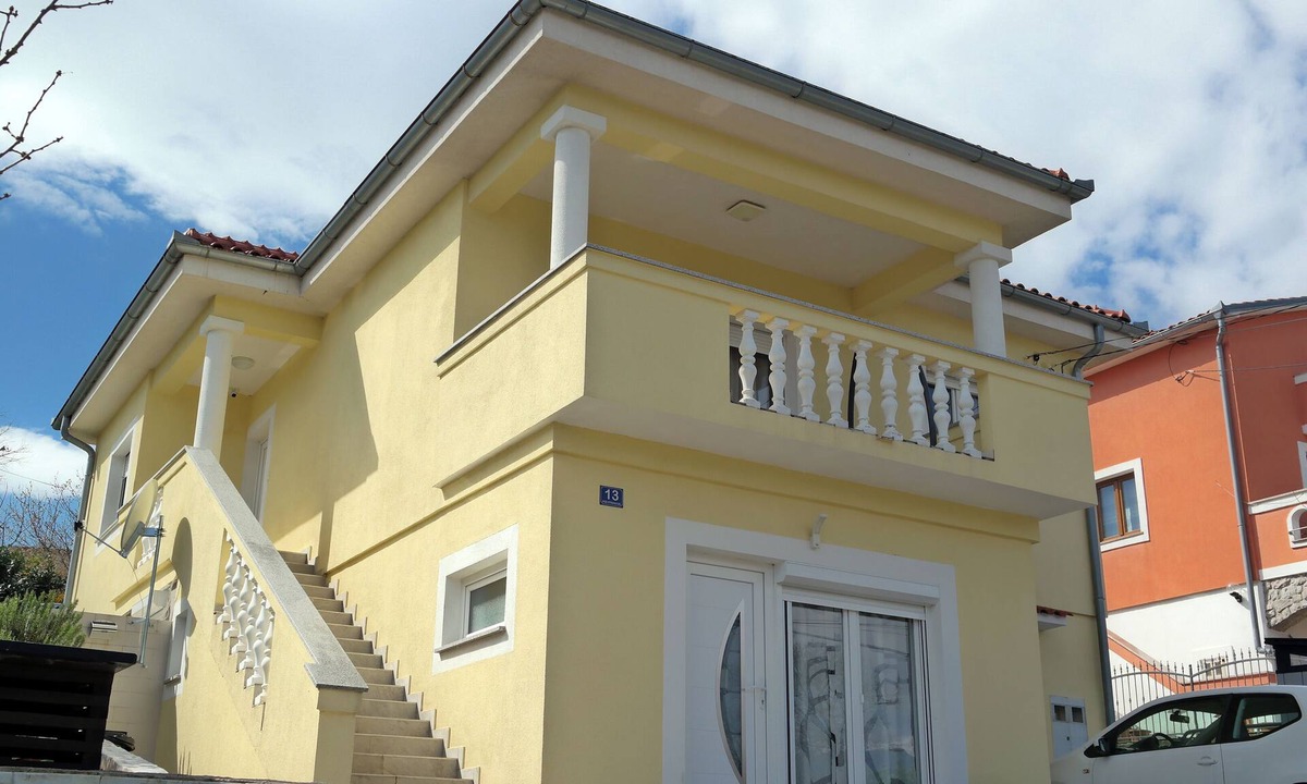 Buzdohanj Apartment | Comfortable apartment for rent, perfect for up to 4 guests