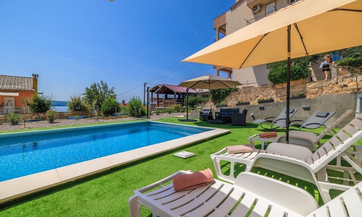Dramalj Apartment | Comfortable flat just 350 metres from the beach with sea views, pool, outdoor shower