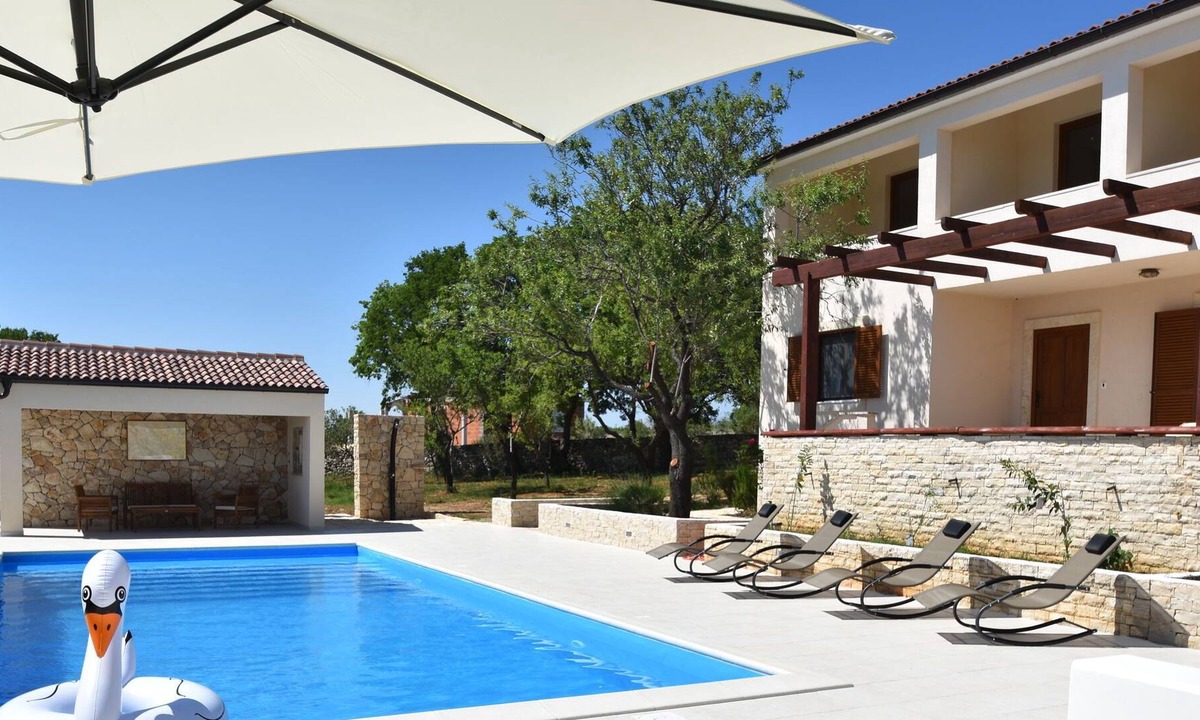 Slivnica Cabin | Comfortable villa with a panoramic view and private pool, near Zadar