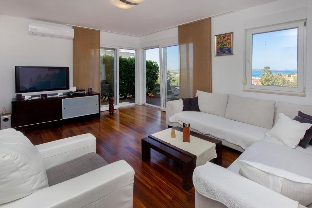 Brodarica Apartment | Consuela Apartment