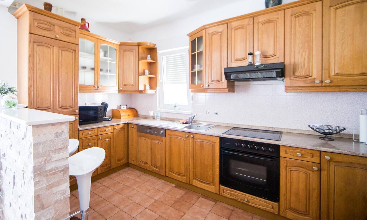 Dakovo House | Cosy holiday home with pool for a great holiday.