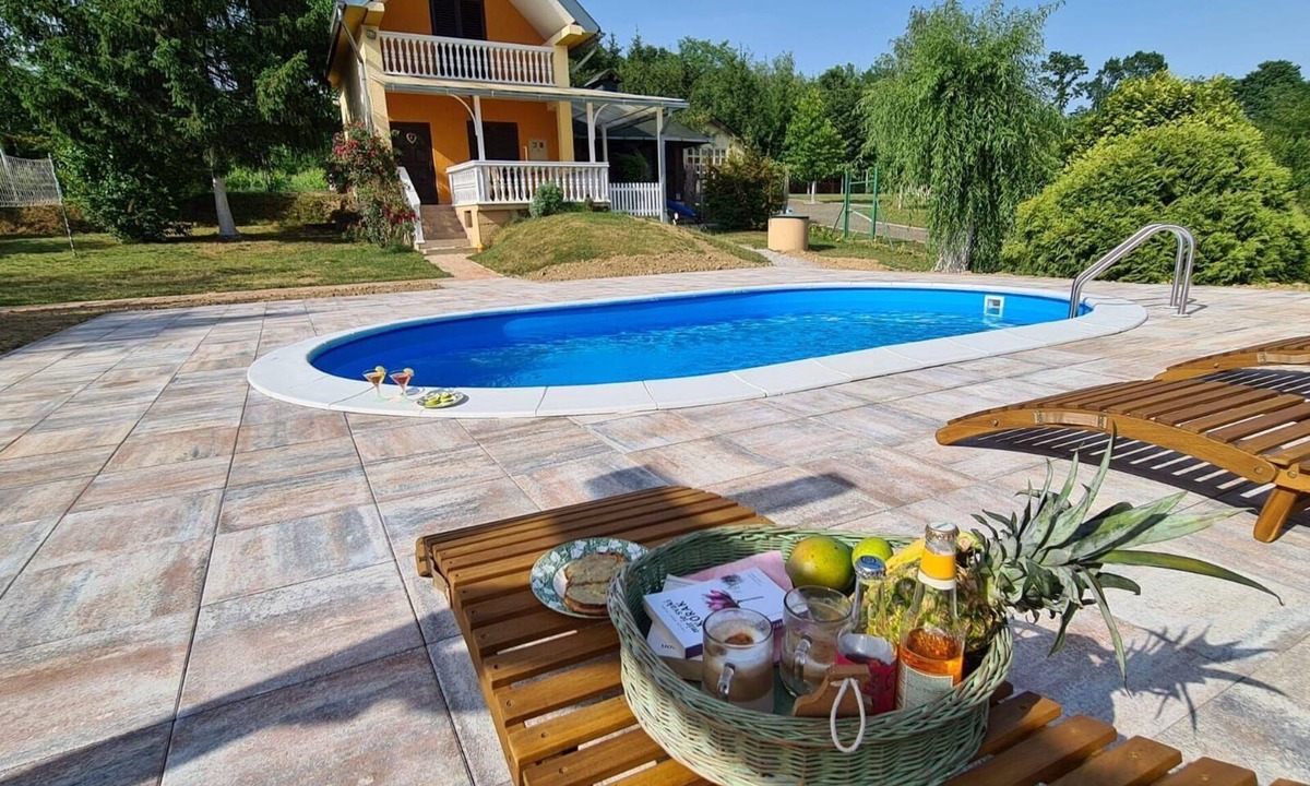 Nova Kapela House | Cottage with garden, grill, and terrace