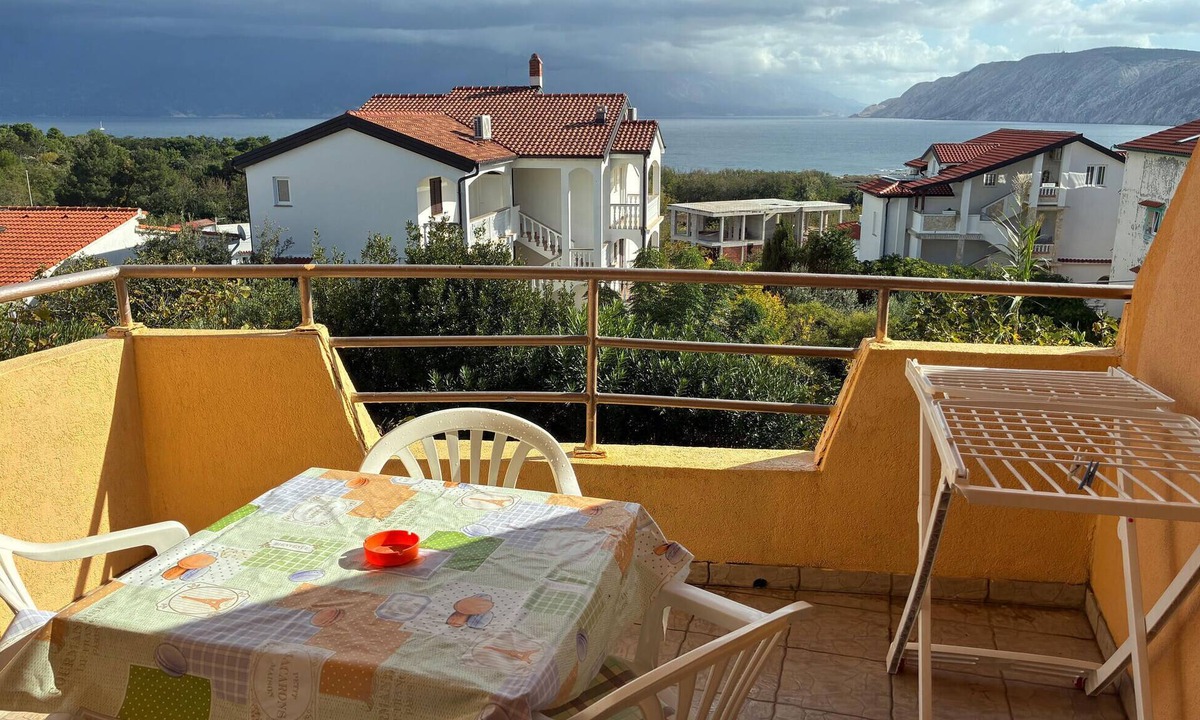Lopar Apartment | Cozy apartment in Lopar with WiFi