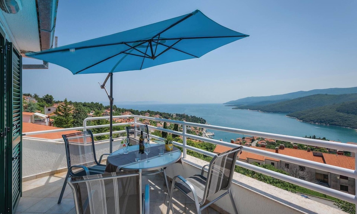 Rabac Apartment | Cozy apartment in Rabac with house sea view