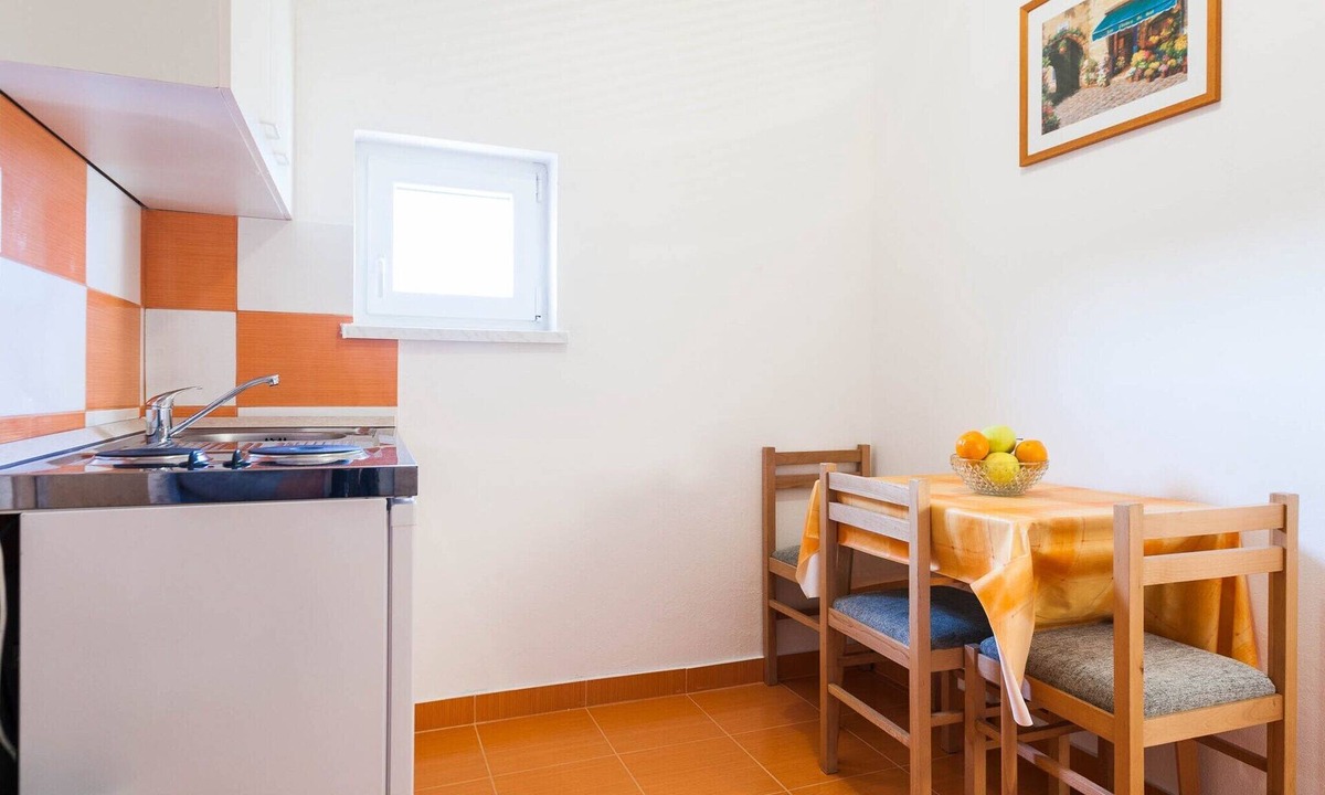 Vinjerac Apartment | Cozy Apartments in Zadar with Sea and Mountain Views - Studio Apartment with Mountain View (owner 4)