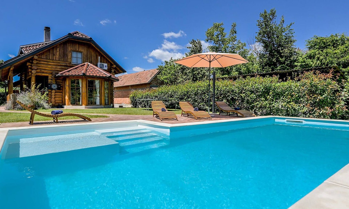 Ludbreg House | Cozy home in Vinogradi Ludbreski with sauna