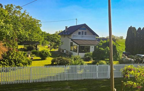 Erdut House | Cozy Home In Aljmas With Sauna