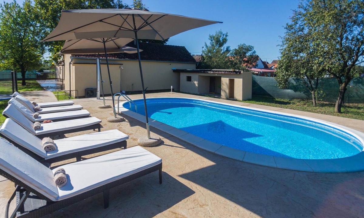 Donji Andrijevci House | Cozy home in Donji Andrijevci