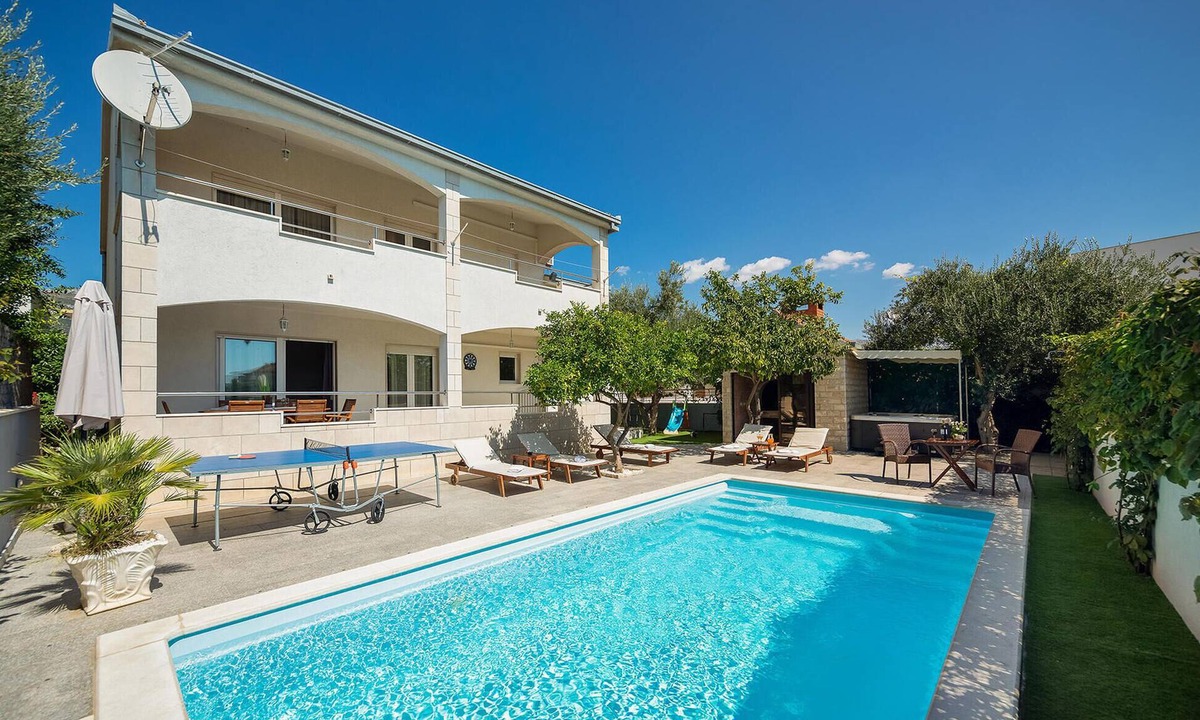 Kastel Novi House | Cozy home in Kastel Novi with private swimming pool, can be inside or outside