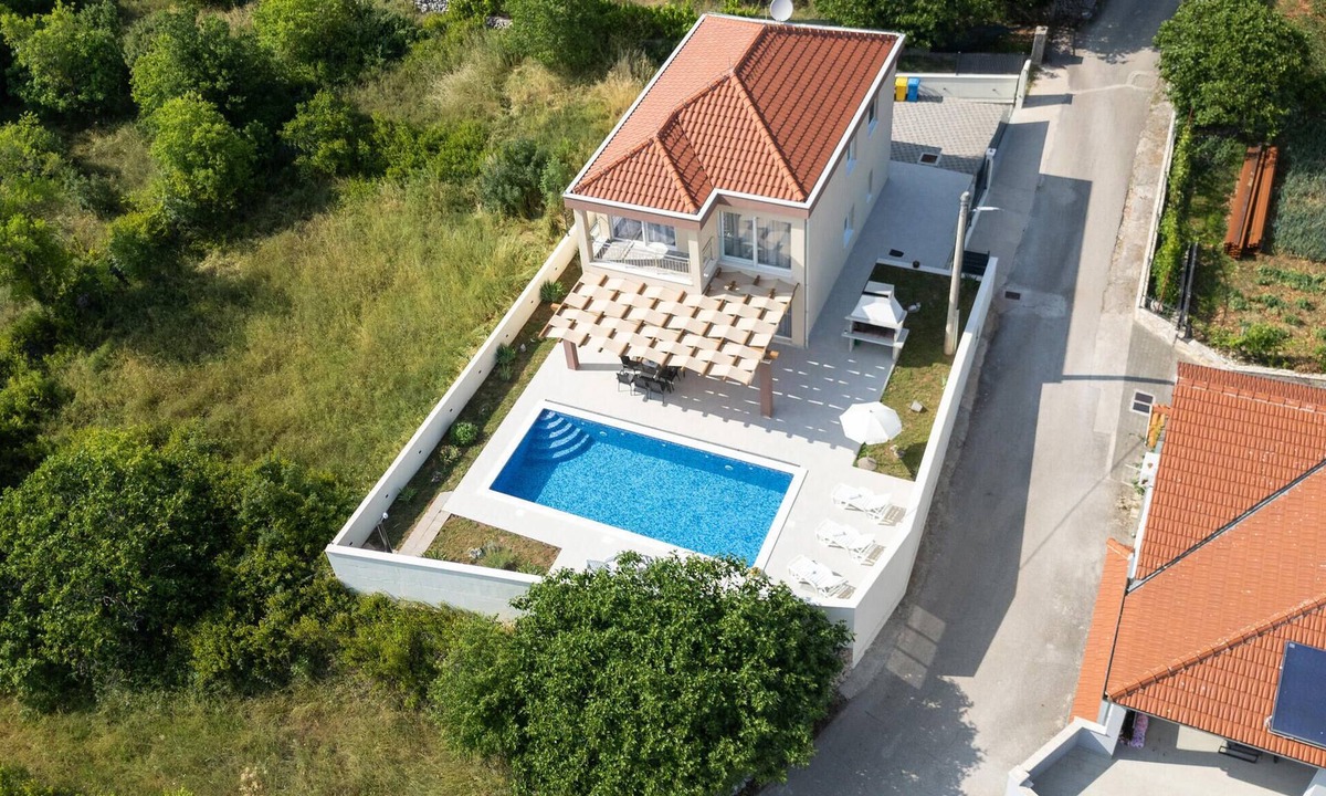 Primorski Dolac House | Cozy home in Primorski Dolac
