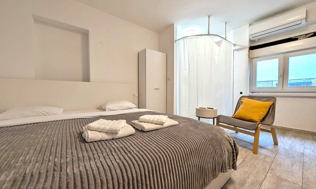 Sesvete Apartment | Cozy Studio in Peaceful Neighborhood