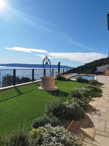 Mosenice Apartment | Cozy Suite for 2 with Balcony & Sea View Villa Elma