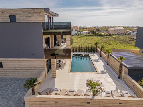 Privlaka Villa | CROWONDER Villa Travera 2 with Heated Swimming Pool - CROWONDER LUXURY RENT